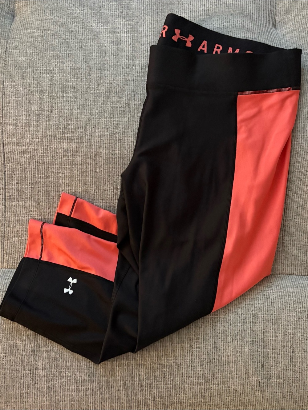 Under Armour Women’s Cropped Colorblock Compression Leggings, XXL